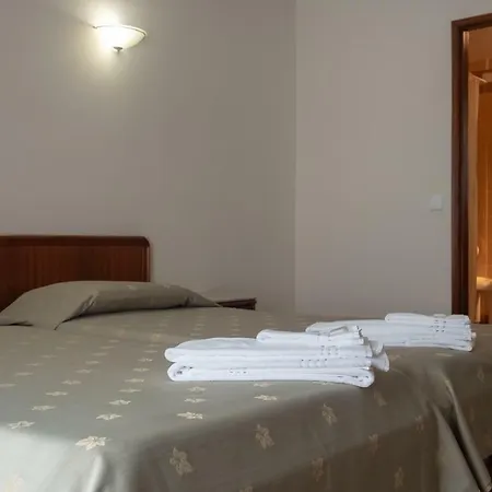 Peregrinos De By Umbral Hotel 2*
