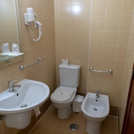 Peregrinos De By Umbral Hotel Fátima